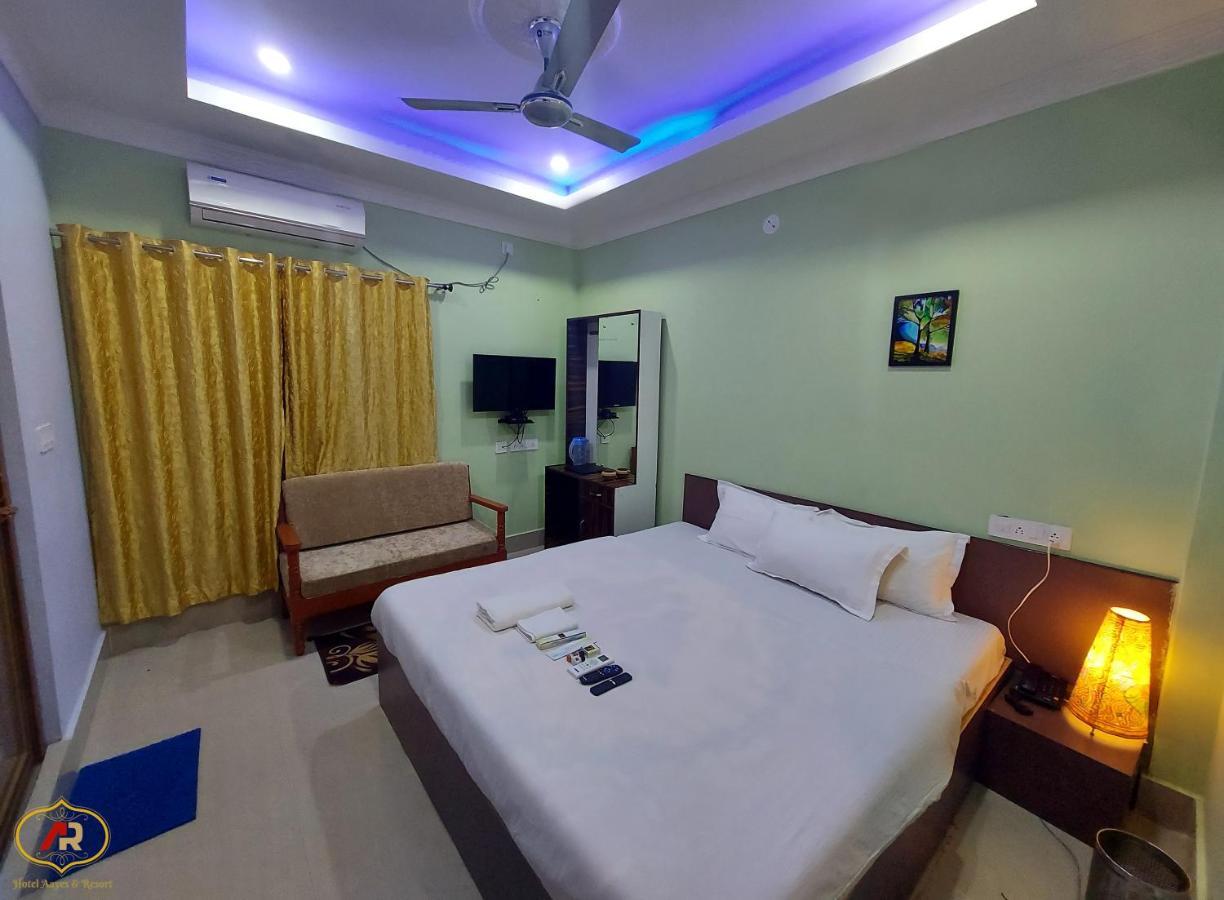 Hotel Aayes And Resort Shānti Niketan Eksteriør bilde
