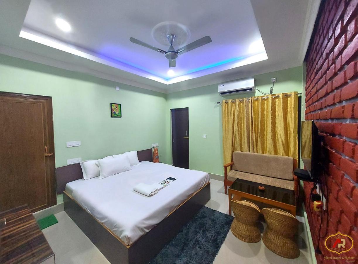 Hotel Aayes And Resort Shānti Niketan Eksteriør bilde